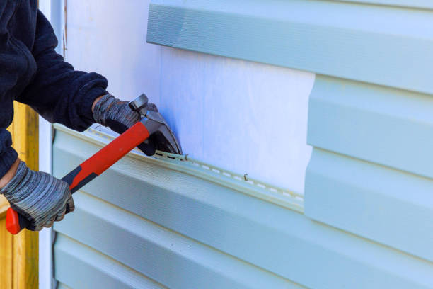 Reliable Wood Siding contractor in Atlanta, IL by Creative Siding